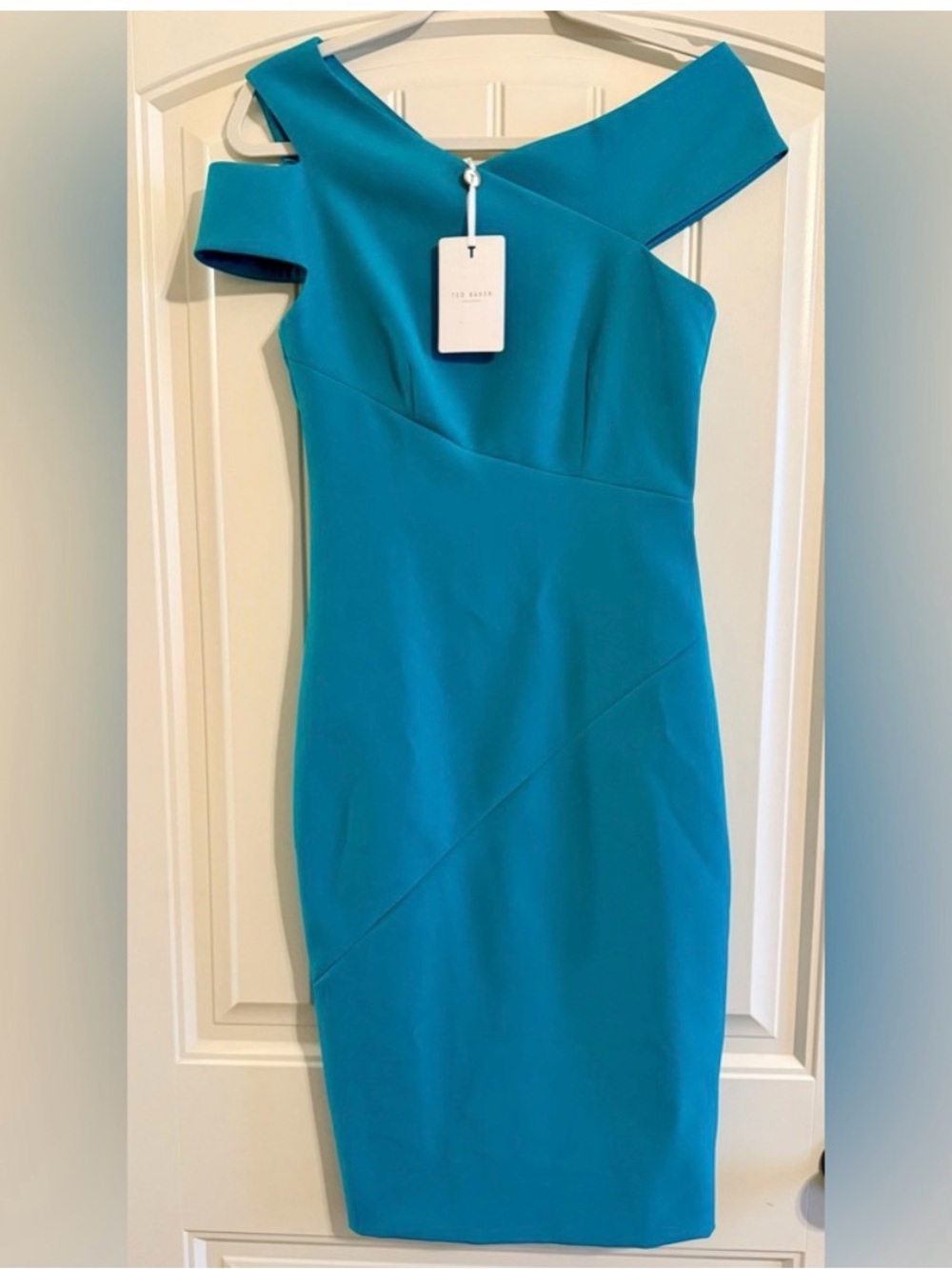 Ted Baker London Yandal Turquoise Asymmetrical Body Con Dress NWT’s Size 4 - Picture 4 of 5